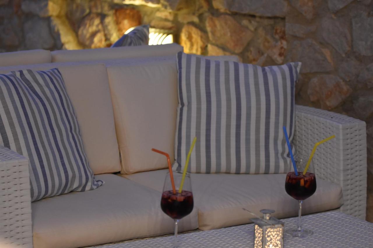 Viaros Hotel Apartments Tolón Dış mekan fotoğraf