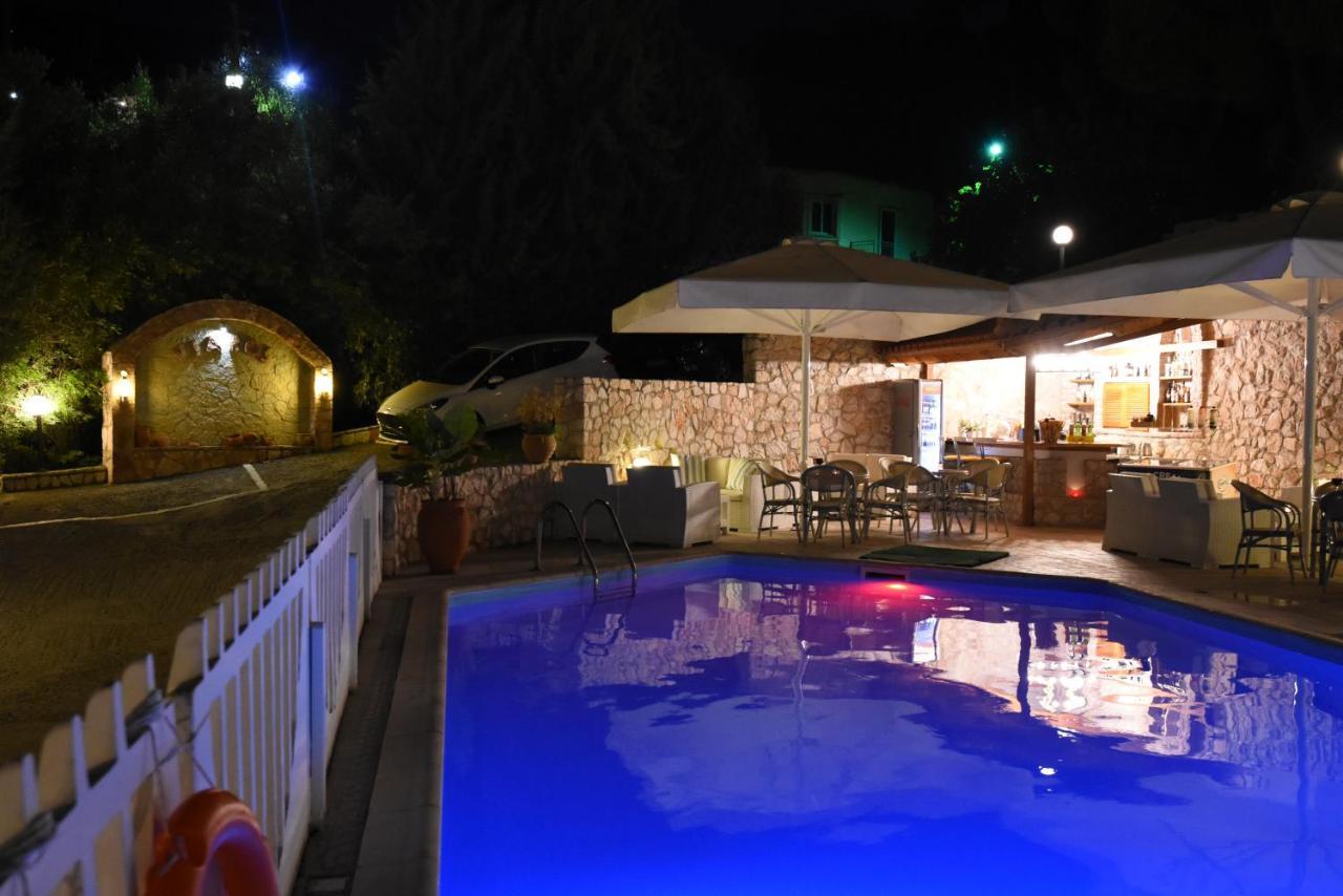 Viaros Hotel Apartments Tolón Dış mekan fotoğraf